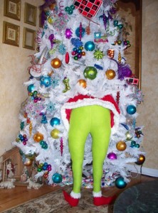 cool-Christmas-ornament-Grinch-tree